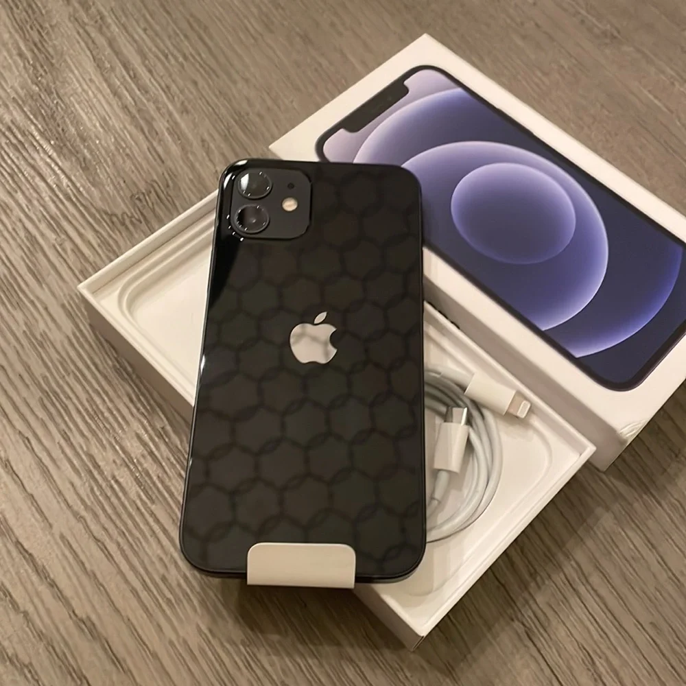 BRAND NEW IPhone 12 - 128GB- black